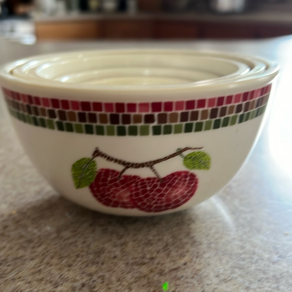 Melamine Nesting Bowls Measuring Cups Storage Bowl Apple Checkerboard Vintage